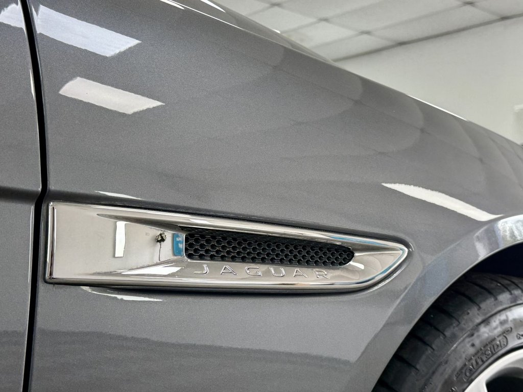 Used Jaguar XE 2017 for sale - 76118943: Photo 23