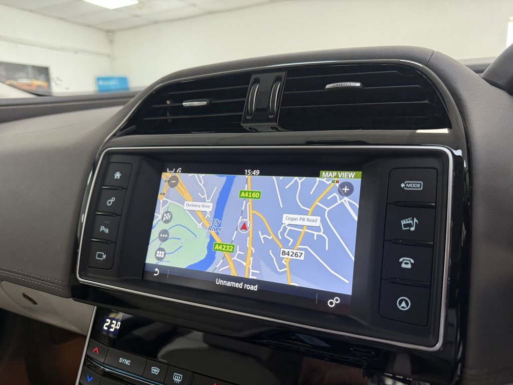 Used Jaguar XE 2017 for sale - 76118943: Photo 29