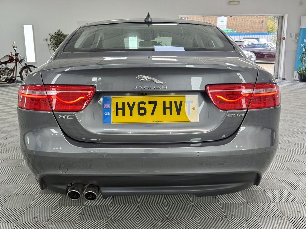 Used Jaguar XE 2017 for sale - 76118943: Photo 9