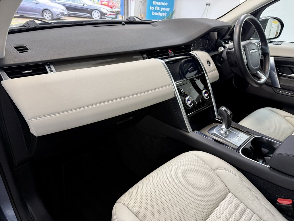 Used Land Rover Discovery Sport 2020 for sale - 77038286: Photo 32