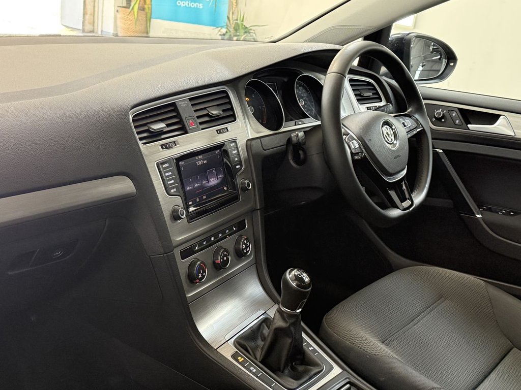 Used Volkswagen Golf 2015 for sale - 76783878: Photo 20
