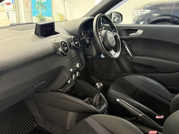 Used Audi A1 2012 for sale - 76210680: Photo