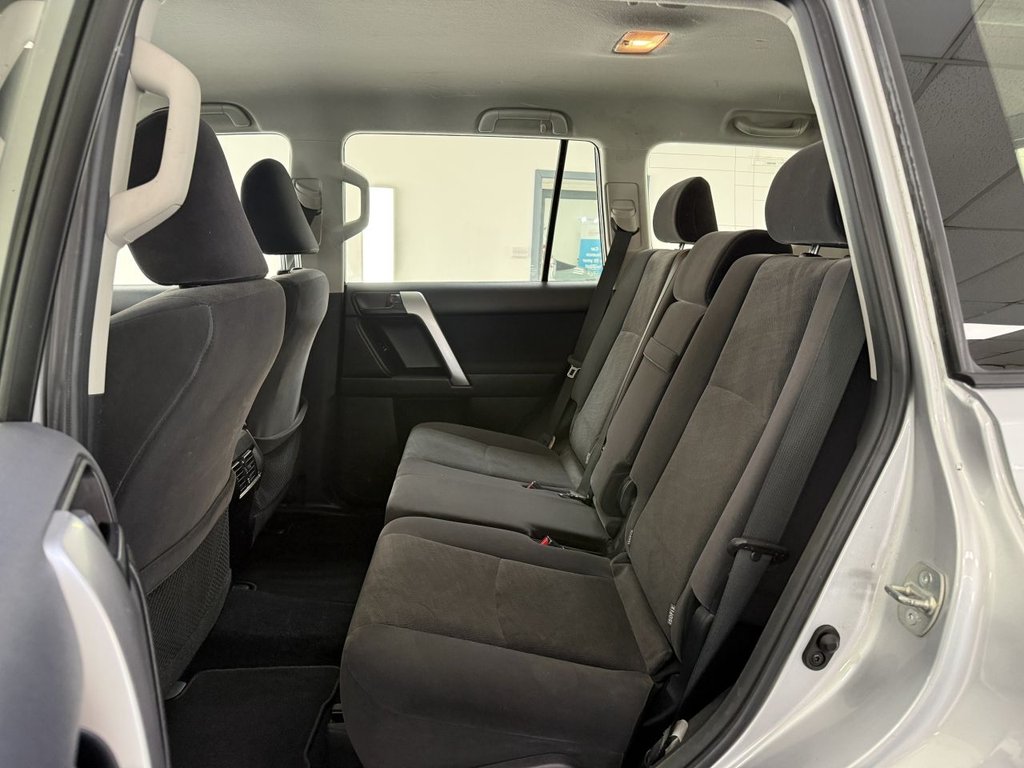 Used Toyota Land Cruiser 2016 for sale - 77821090: Photo 24