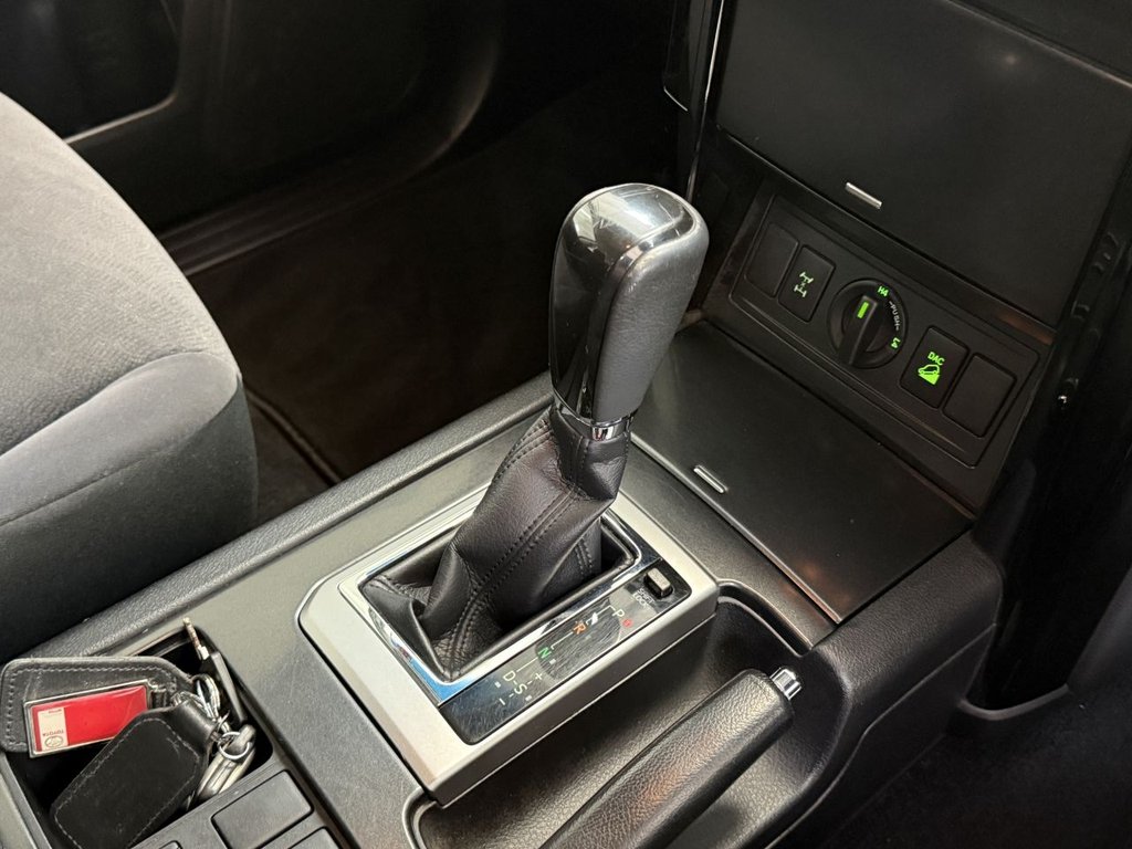 Used Toyota Land Cruiser 2016 for sale - 77821090: Photo 30