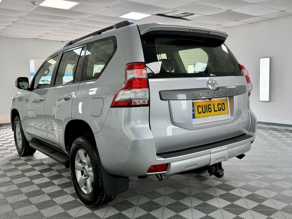 Used Toyota Land Cruiser 2016 for sale - 77821090: Photo 9