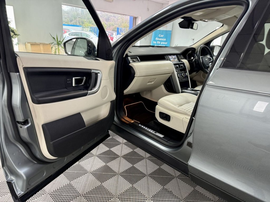 Used Land Rover Discovery Sport 2016 for sale - 77464264: Photo 30