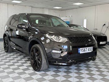 Used Land Rover Discovery Sport 2017 for sale - 78444952: Photo