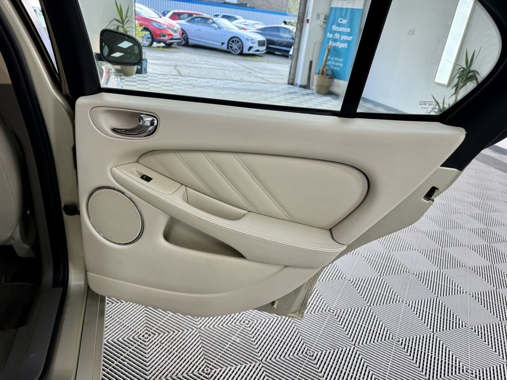 Used Jaguar X-Type 2009 for sale - 76439293: Photo 20