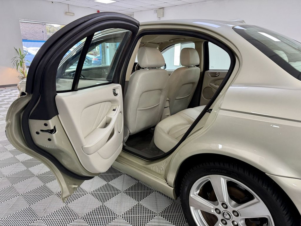 Used Jaguar X-Type 2009 for sale - 76439293: Photo 21