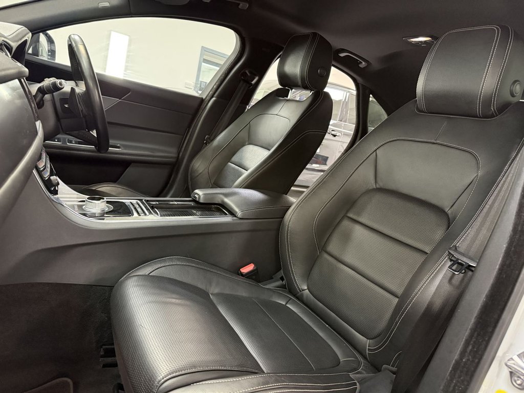 Used Jaguar XF 2016 for sale - 76910367: Photo 23