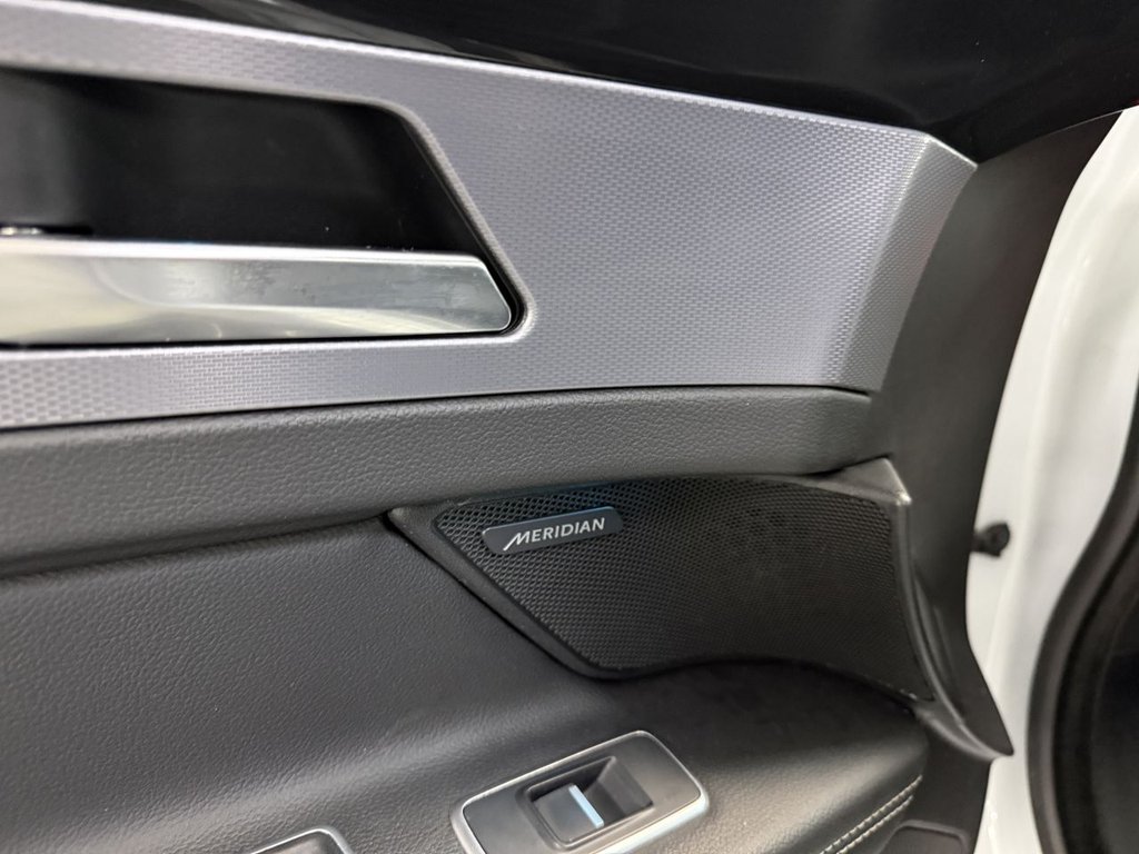 Used Jaguar XF 2016 for sale - 76910367: Photo 25