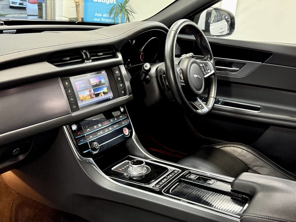 Used Jaguar XF 2016 for sale - 76910367: Photo 26