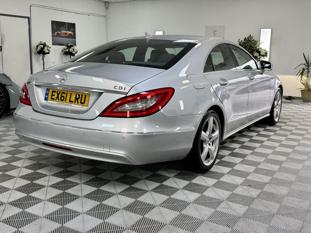 Used Mercedes-Benz CLS 2011 for sale - 77341764: Photo 10