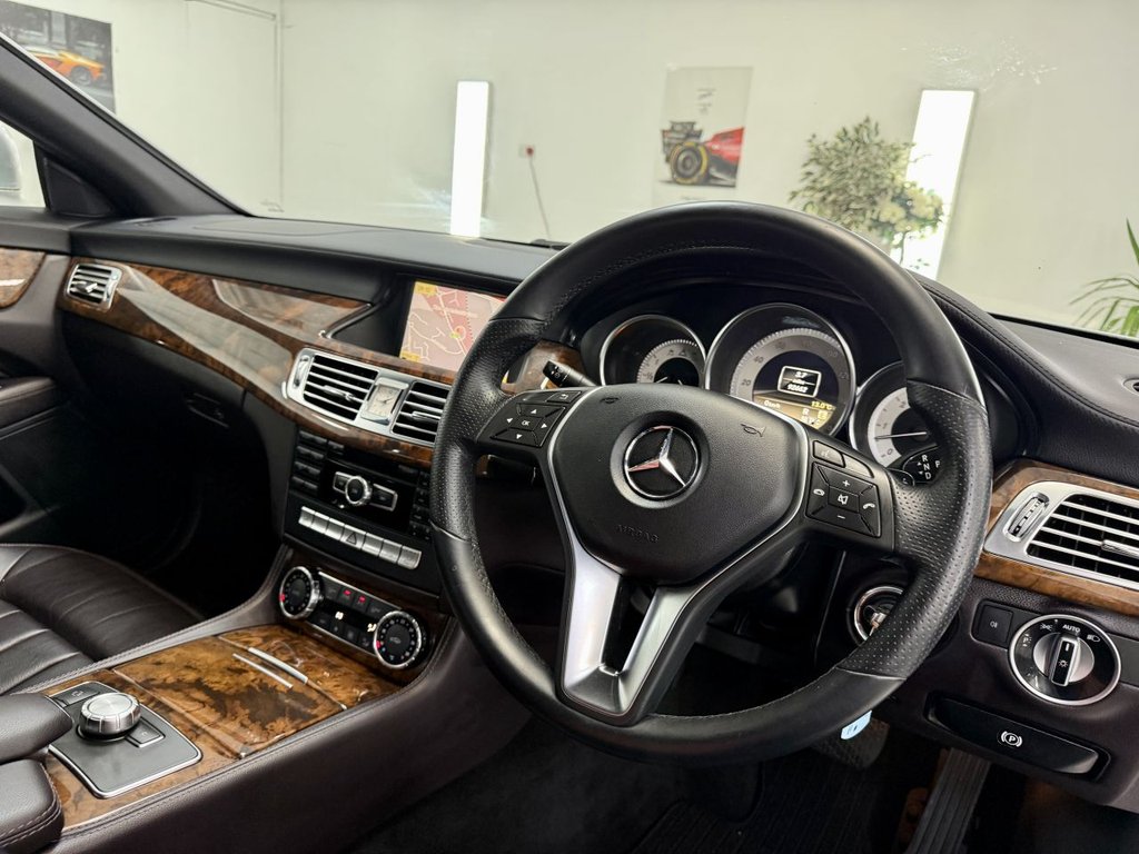 Used Mercedes-Benz CLS 2011 for sale - 77341764: Photo 33