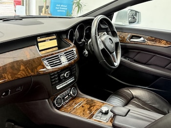 Used Mercedes-Benz CLS 2011 for sale - 77341764: Photo