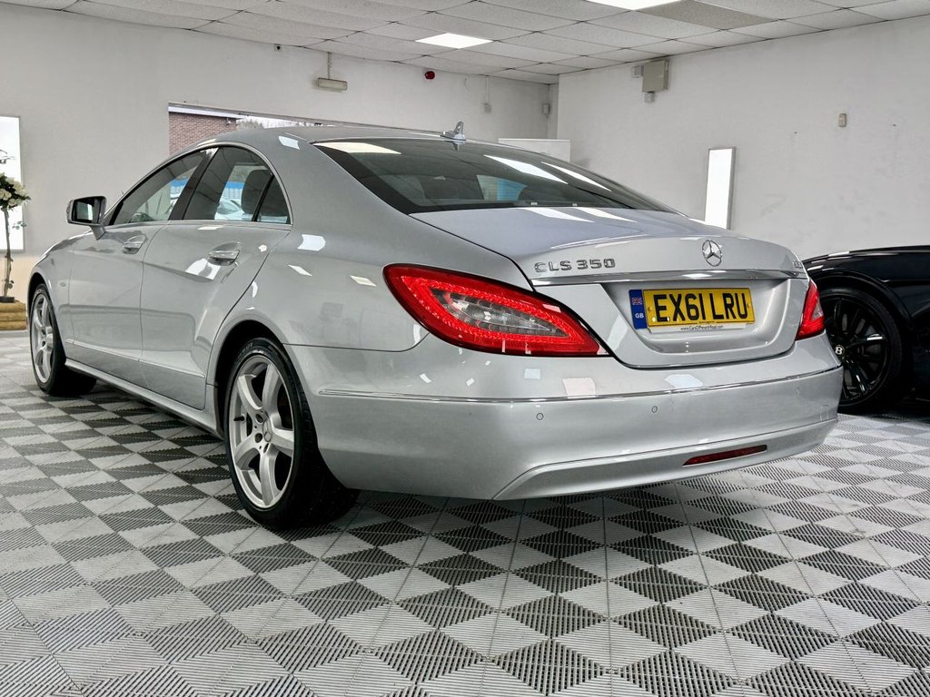 Used Mercedes-Benz CLS 2011 for sale - 77341764: Photo 8