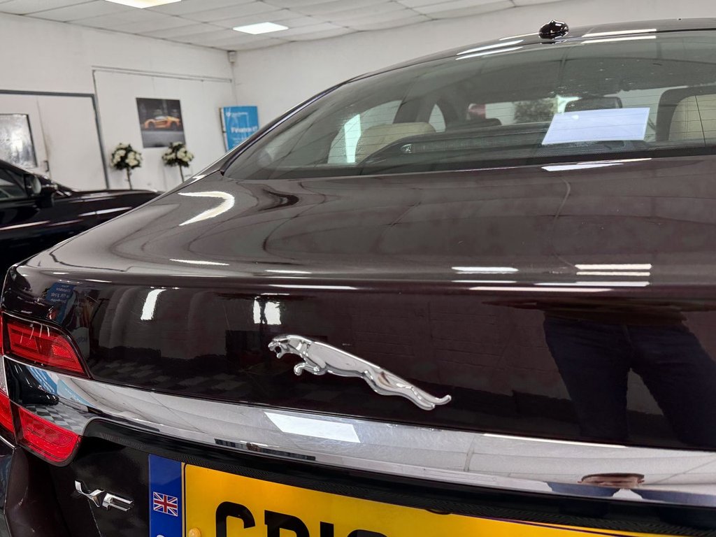 Used Jaguar XF 2012 for sale - 76883599: Photo 13