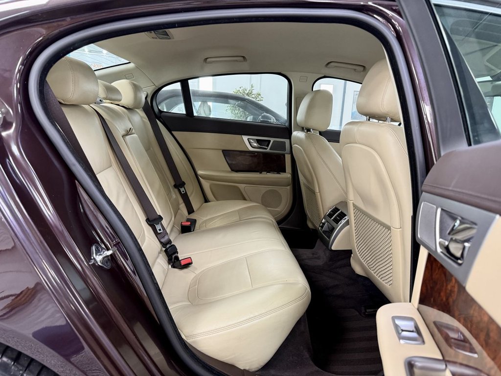 Used Jaguar XF 2012 for sale - 76883599: Photo 15