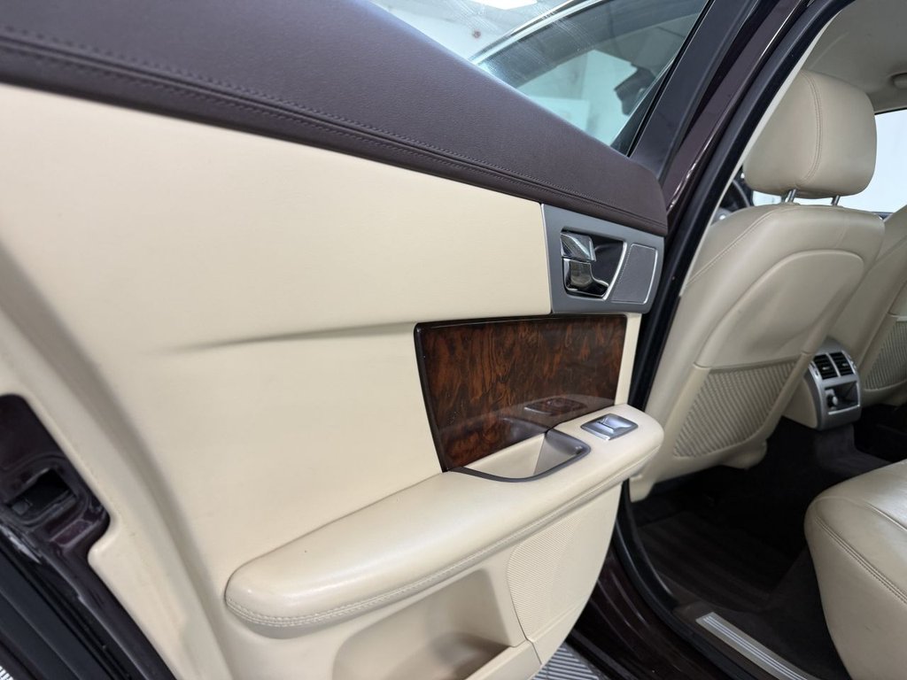 Used Jaguar XF 2012 for sale - 76883599: Photo 18