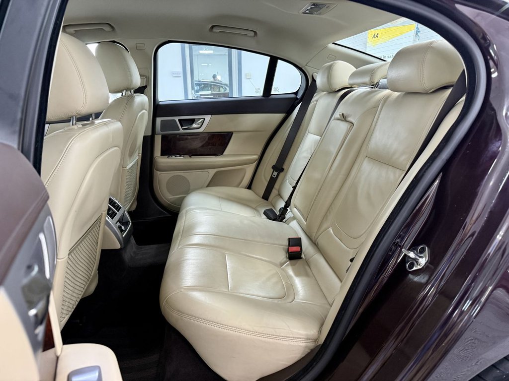 Used Jaguar XF 2012 for sale - 76883599: Photo 19