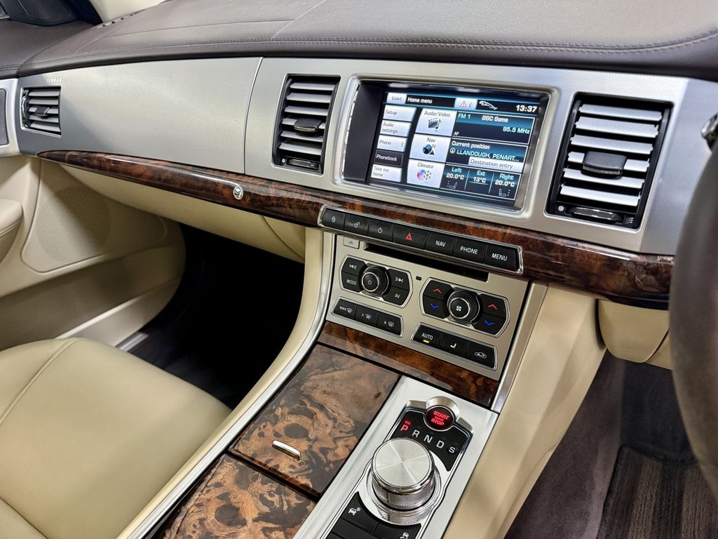 Used Jaguar XF 2012 for sale - 76883599: Photo 30