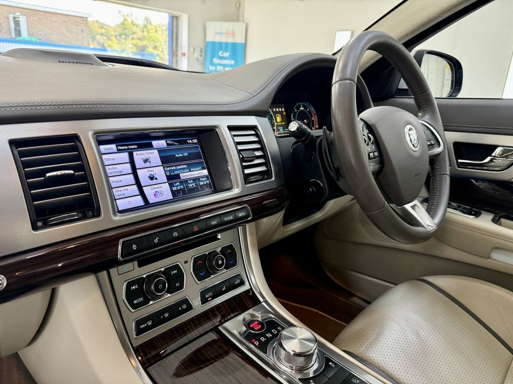 Used Jaguar XF 2012 for sale - 76323326: Photo 24