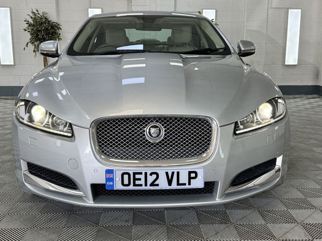 Used Jaguar XF 2012 for sale - 76323326: Photo 5