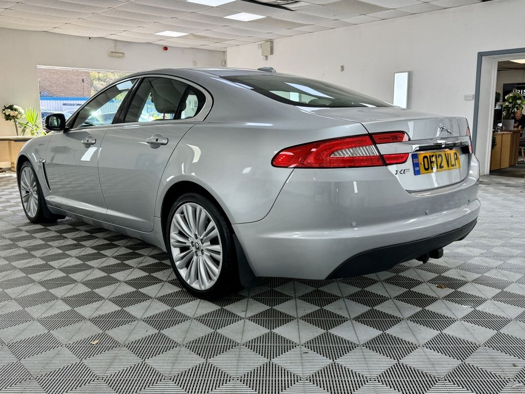 Used Jaguar XF 2012 for sale - 76323326: Photo 8