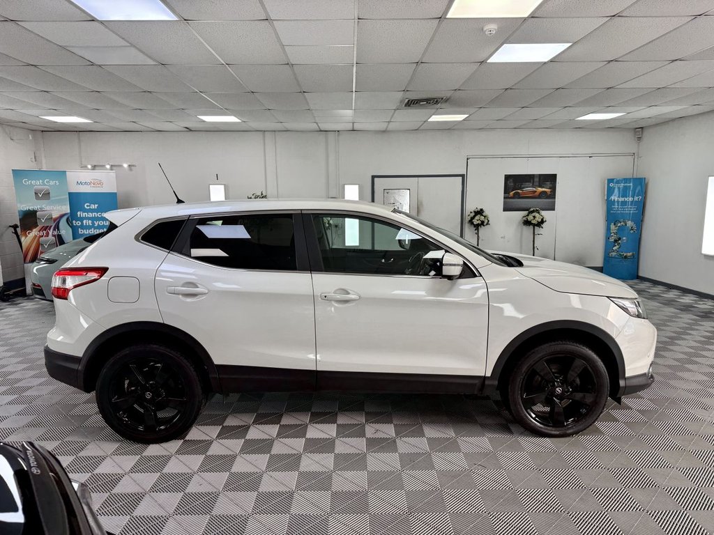 Used Nissan Qashqai 2017 for sale - 77153417: Photo 11