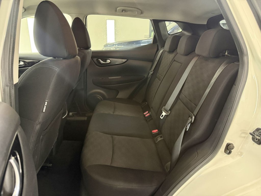 Used Nissan Qashqai 2017 for sale - 77153417: Photo 23