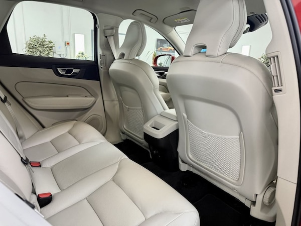 Used Volvo XC60 2020 for sale - 76304208: Photo 27