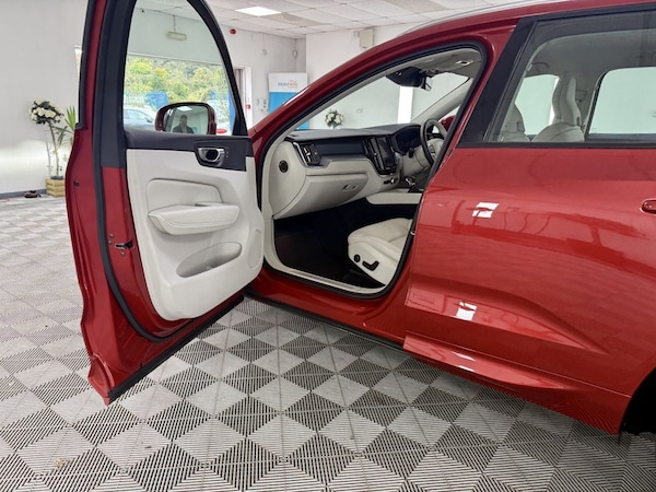 Used Volvo XC60 2020 for sale - 76304208: Photo 31