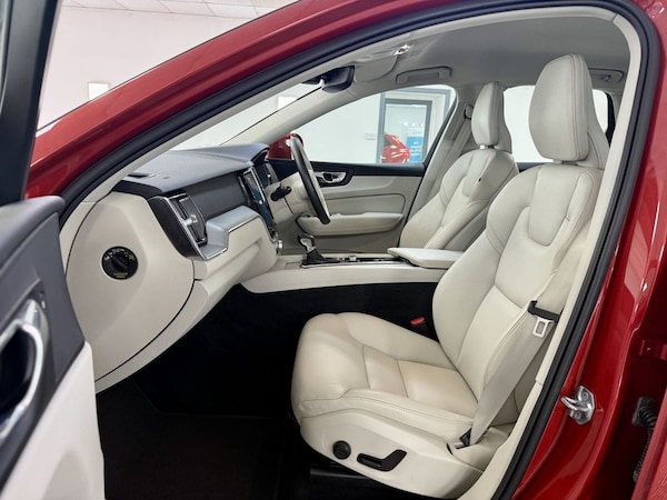 Used Volvo XC60 2020 for sale - 76304208: Photo 32