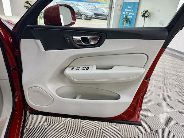 Used Volvo XC60 2020 for sale - 76304208: Photo 35