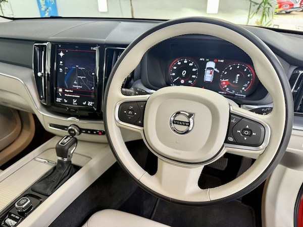 Used Volvo XC60 2020 for sale - 76304208: Photo 43