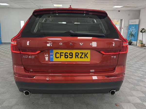 Used Volvo XC60 2020 for sale - 76304208: Photo 9