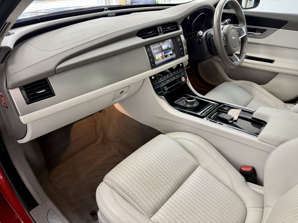 Used Jaguar XF 2018 for sale - 77821267: Photo 27