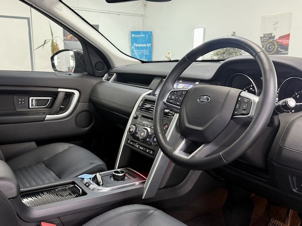 Used Land Rover Discovery Sport 2016 for sale - 76203478: Photo 2