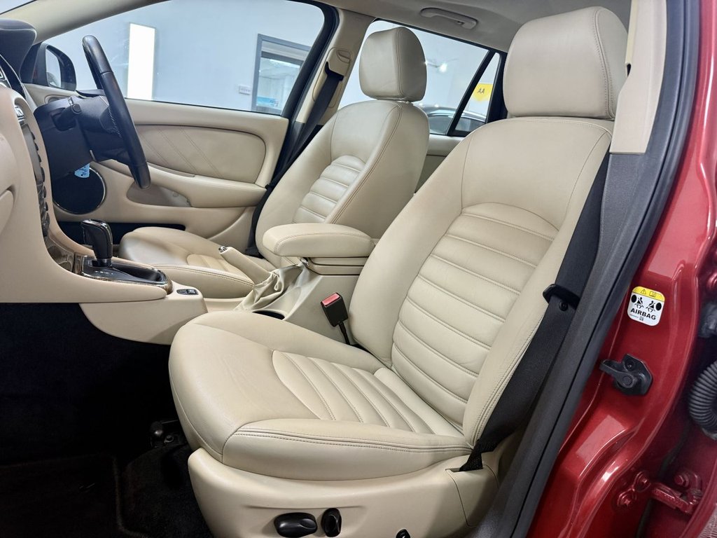 Used Jaguar X-Type 2009 for sale - 76256510: Photo 2