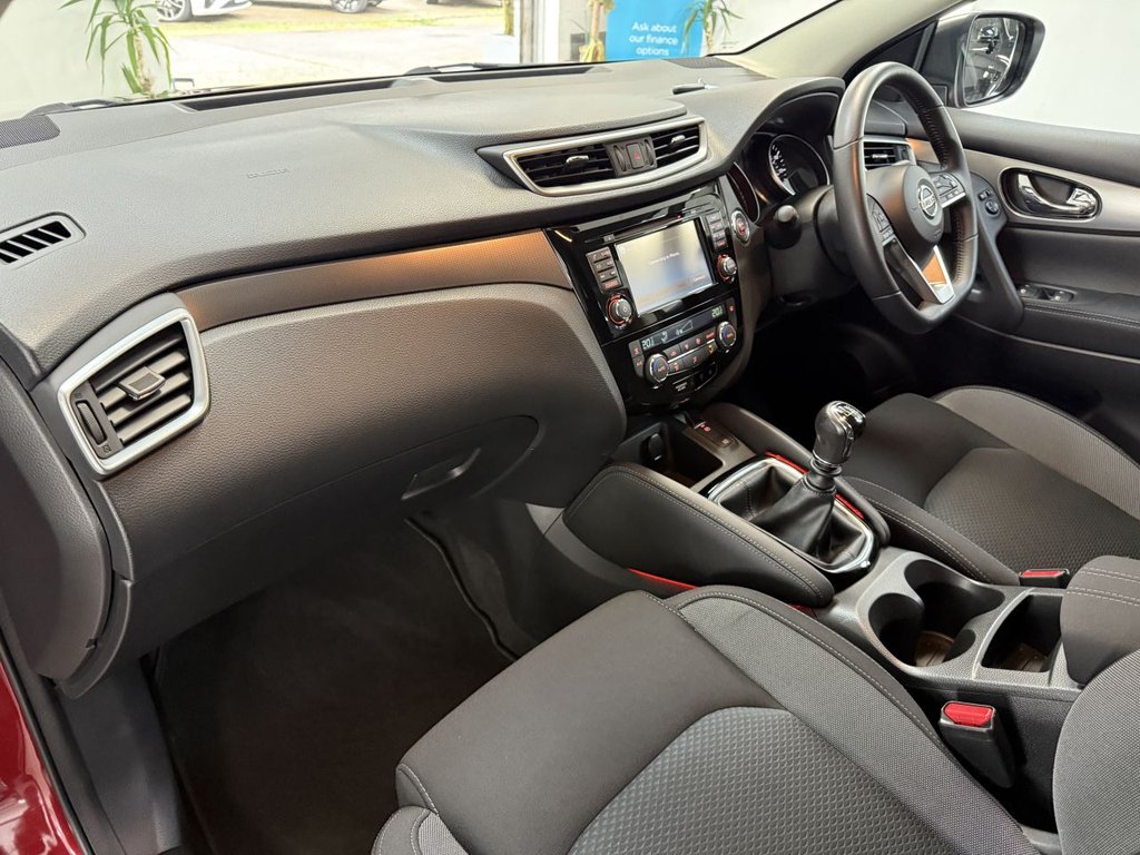 Used Nissan Qashqai 2018 for sale - 76848309: Photo 3