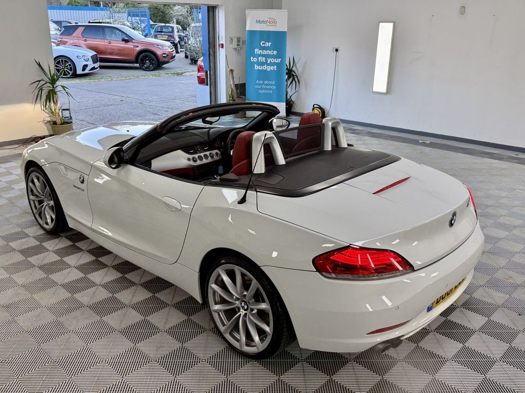 Used BMW Z4 2011 for sale - 76632421: Photo 10