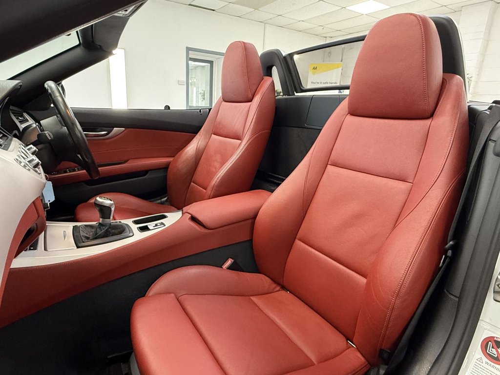 Used BMW Z4 2011 for sale - 76632421: Photo 22