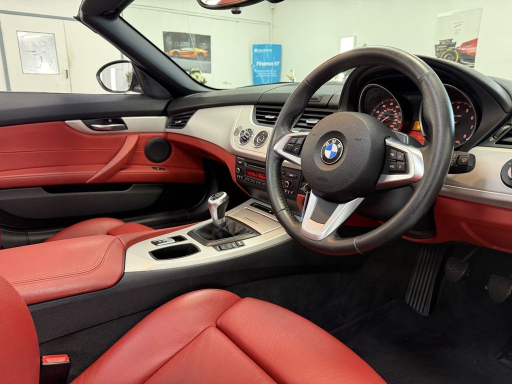 Used BMW Z4 2011 for sale - 76632421: Photo 26