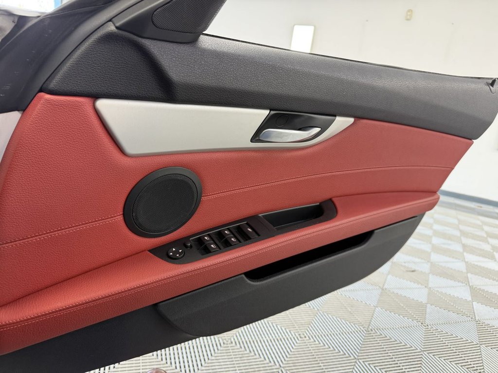 Used BMW Z4 2011 for sale - 76632421: Photo 30