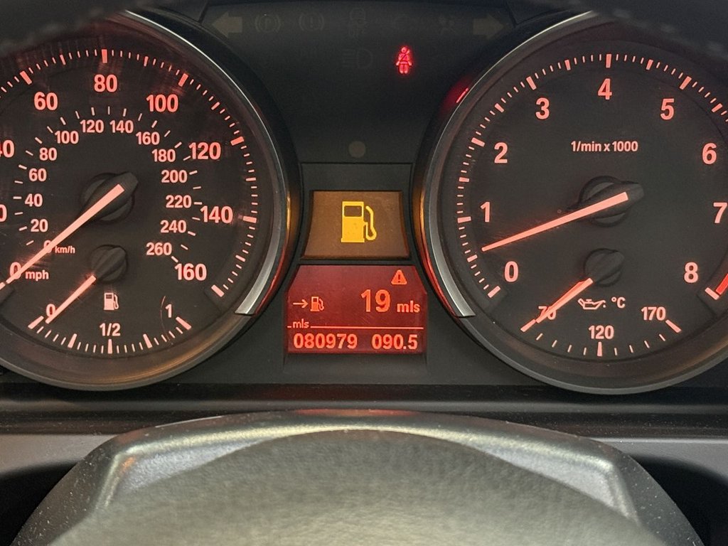 Used BMW Z4 2011 for sale - 76632421: Photo 31