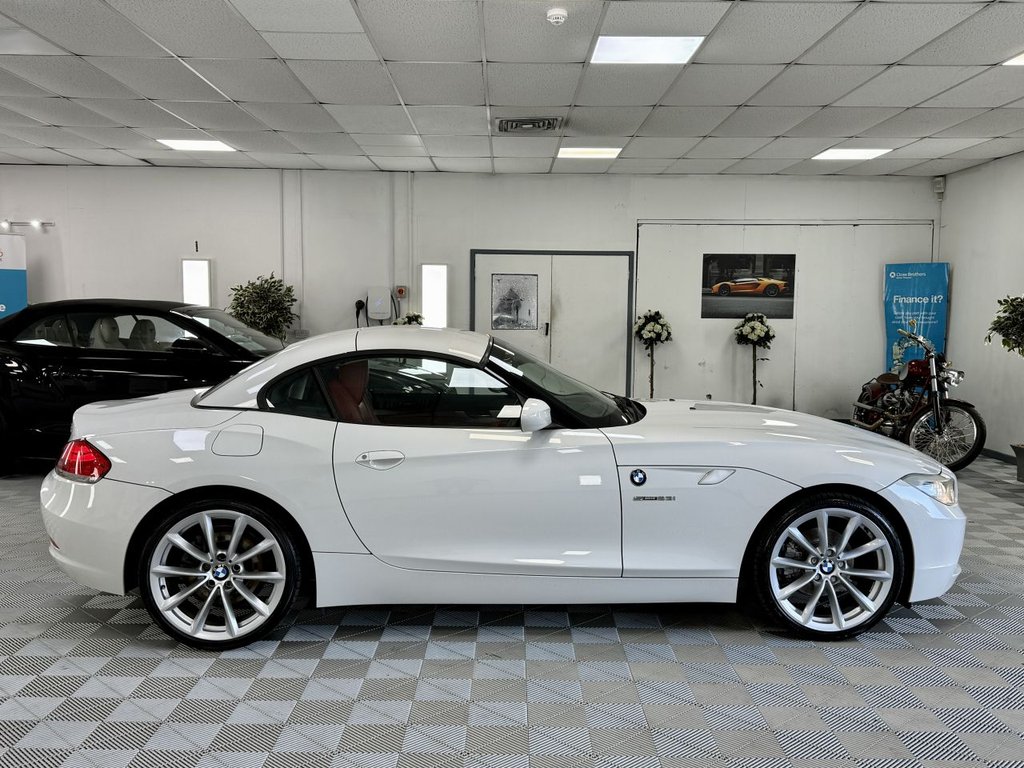 Used BMW Z4 2011 for sale - 76632421: Photo 38