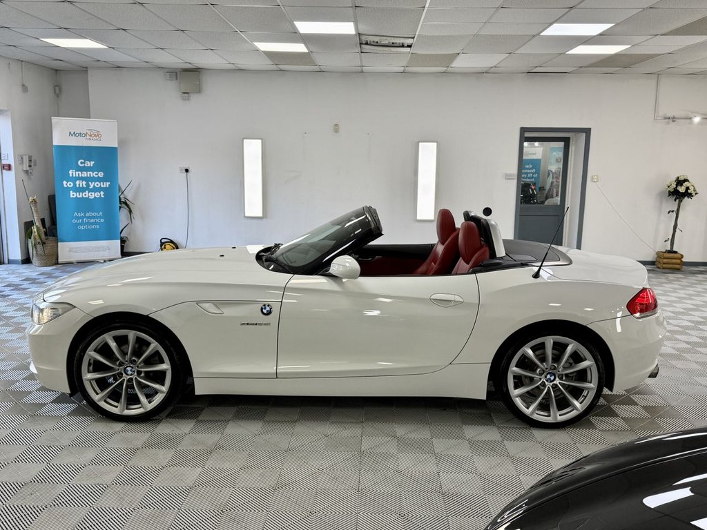 Used BMW Z4 2011 for sale - 76632421: Photo 9