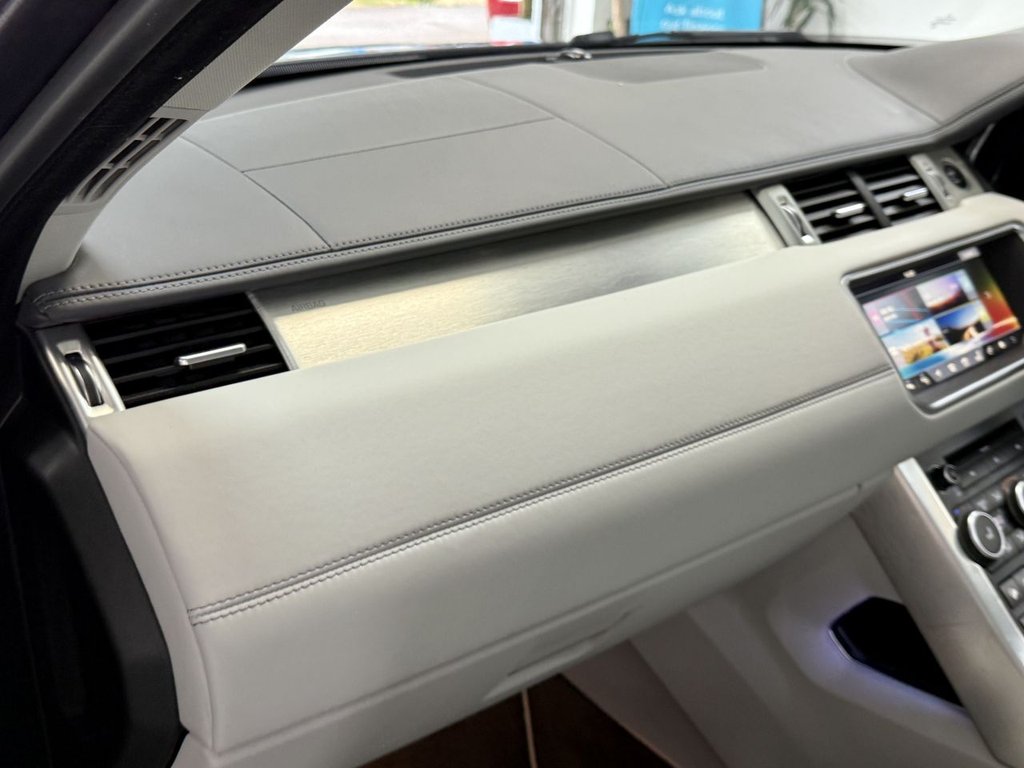 Used Land Rover Range Rover Evoque 2017 for sale - 76546960: Photo 31