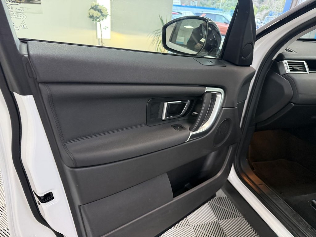 Used Land Rover Discovery Sport 2018 for sale - 76654919: Photo 23