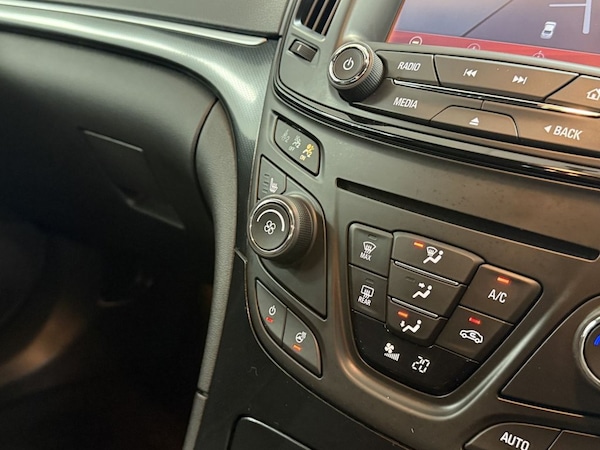 Used Vauxhall Insignia 2015 for sale - 76303874: Photo 29